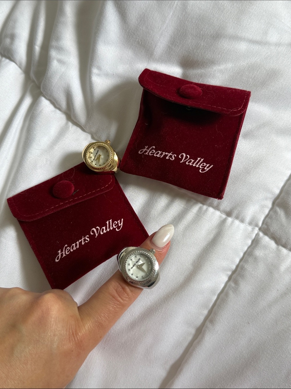 BRAND NEW Hearts Valley Ticking Ring Watch - Elegant Finger Timepiece